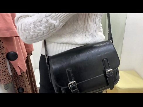 ❤️ Публичная мастурбация молоденькой сучки ФералБерри с дилдо в примерочной Жесткое порно у нас ❌❤